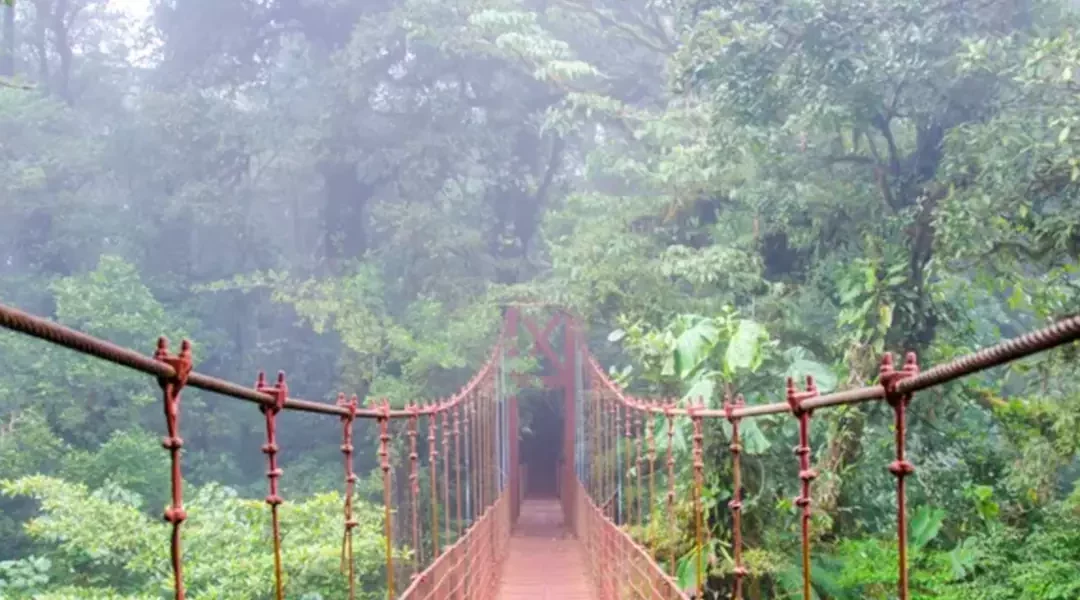 Costa Rica from East to West